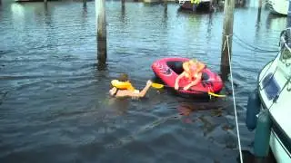 Kelt 620 in the harbour: testing an automatic life vest