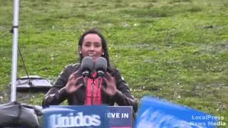 Erika Andiola  (campa&ntilde;a por Bernie Sanders) for Bernie Sanders 03/31/2016 (South Bronx)