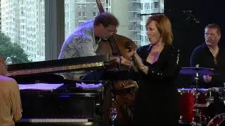 Mama Told Me Not To Come - Roseanna Vitro (The Randy Newman Project)