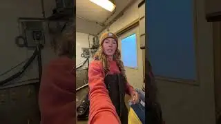 Зимние работы по уходу за телятами после обеда! #фермерскийубор #фермерскаяжена #фермерскаяжизнь ...