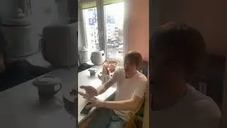 Cat escape #escape #cat #популярное #рекомендации #memes #наютубе #юмор #смешнойшортс #popular #fyp