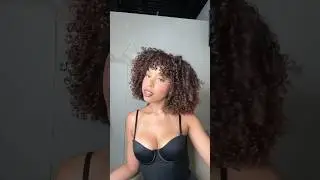 Entering the new year with new hairrrrrr!!!! ✂️🤏🏽 #hairtransformation #curlyhair #bigchop #curlycut