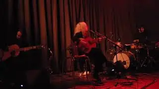 Jessica Pratt - World on a String (live, 2024-11-21, Blackbox, Munich)