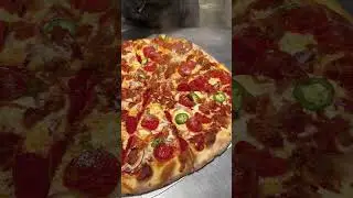 Pepperoni Mexicana 😋😉 #asmr #pizzapie #pizzalover #pizzatoppings