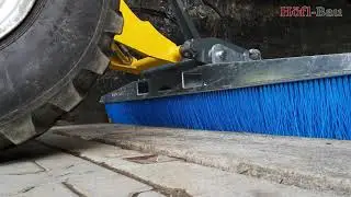 Schiebebesen | Blockbesen | Baggerbesen - Hofreinigung mit der neuen H-Serie von H&ouml;fl-Bau