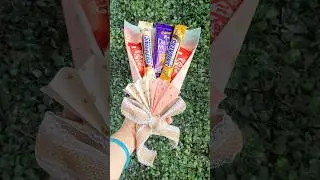 Chocolate budget bouquet for valentine's day gift #valentine #valentinesday #chocolate #bouquet #diy