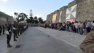 Izado de bandera en honor al Rey Felipe VI