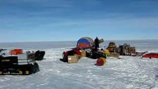 Setting up camp (Whillans Ice Stream) - Phase 6: Setting up the kitchen tent