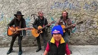 el famoso grillito ... tributo a rodrigo gonzalez ... no tengo tiempo de cambiar mi vida.