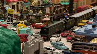 Merchant Navy British Pullman Train