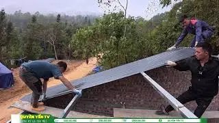 ĐỘI THỢ QUYỀN YỂN HOÀN THIỆN LỢP MÁI”BỐ LIỆT GIƯỜNG MẸ ĐIẾC/2 CON TÂM THẦN”