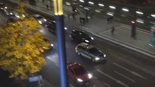 FuStKW Polizei Bonn mit Yelp-Signal + Flasher bei Staudurchfahrt