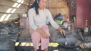 เก็บเห็ดนางฟ้าเตรียมเอาไปทำบุญ​พรุ่งนี้เช้า​