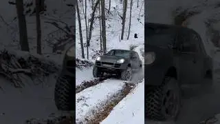 Porsche Cayenne 4.5S Off road vs Snow Hill ⛄️  #offroad #thebest4x4channel #porschecayenne