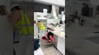 Cheater tries not to get caught 😯