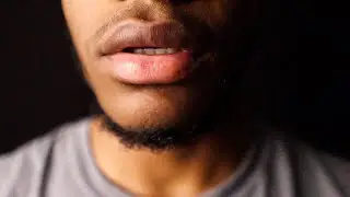 ASMR | Close Up Whispers, Mouth Sounds & Hand Sounds