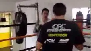 Boxe - Vicente Piccolo Neto x Lincoln Lau, 1&ordm; Round