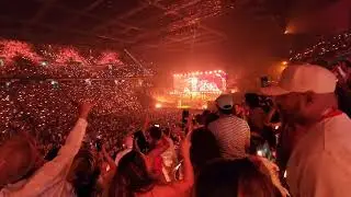 Bad bunny el choli san juan puerto rico la residencia tour 2025