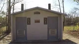 Porta Potty Outdoor Restroom Review - High Bridge Trail Farmville, Virginia - November 5, 2022