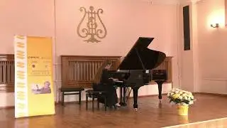 Грушко Анастасія, 4 курс, фортепіано, викладач Новічкова Тамара.