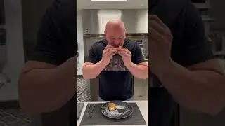 Dana White tries Deep Fried Twinkies