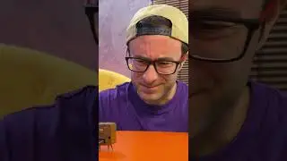 Probé Fortnite en la TV más mini del mundo 😐️