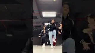 Pond (ppnaravit) Tiktok update 🎵 toigo - BLUE CHECK (feat. Jay Park , Jessi) #pondphuwin #joongdunk