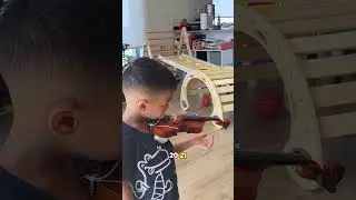 Первые уроки игры на скрипке для 3-летнего ребёнка 🎻 Джелая Диас #музыкальноеобразование #скрипка...