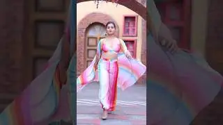 Rashmi Desai's Stunning Instagram Video 📸