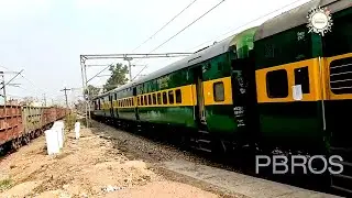 Heavy Rail Traffic at Okhla: Uncut Video Capturing the Bustle of Passenger and Goods Trains