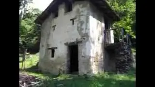 Swiss / Italian mountain Bothies ???