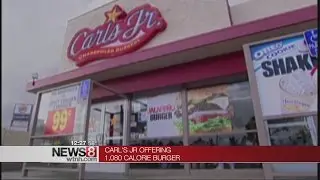 Carl&rsquo;s Jr., Hardee&rsquo;s top burger with hot dog and chips