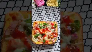 Easy bread 🍞 pizza 🍕 recipe 😋 How to make bread pizza 🍕 😋 #viral #food #shortsfeed #shorts