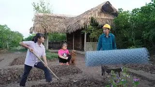 Huyen starts a gardening campaign - De works hard to earn money to buy nets for the chicken coop.