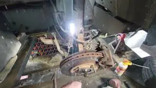 2002 Grand Vitara driver's side front CV shaft removal