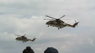 EH101 Merlin, helicopter maneuverability demonstration, 2010