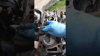 #culasse #moteur #m&eacute;canique #205 #turbo #diesel @nettoyage #satisfaisant