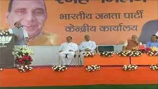 Shri Narendra Modi meets Party Workers at BJP HQ