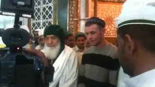 Brother accepts islam at peterborough mosque aug 2012 pt 2
