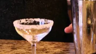 How to Fine Strain a Cocktail