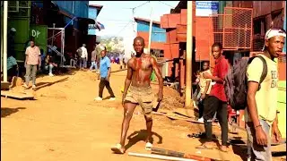 ZOMBIE PRANK:🚨PRANK 😂Abantu barirutse mugacyinjiro 😱😂#pranks 