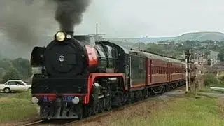 R class Hudson Steam Locomotive to Bacchus Marsh: Australian Trains