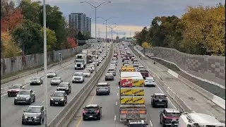 Traffic on Highway 417 in Ottawa