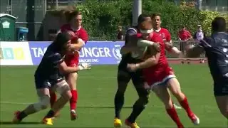 Danny Barrett no arms shoulder charge on Jeff Hassler