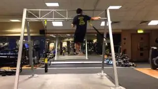 Side to side pull-ups