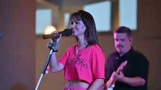 Celeste Kellogg performing 
