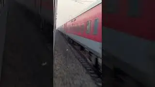 Train Face off #godowndeh #fullspeed #highspeedtrain #train #india #shorts #shortsfeed
