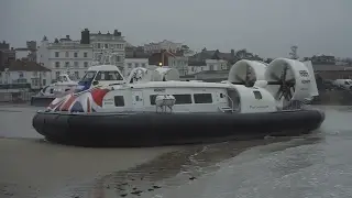 Hovercraft Island Flyer GH-2161 Departs Ryde - Isle of Wight