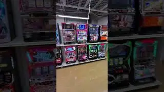 Inside Japan's LARGEST Thrift Store - You Won't Believe What's Inside!