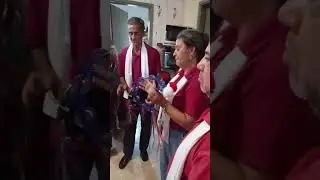 Cia de Reis Os Viajantes do Oriente Fronteira-MG cantando na casa de foli&atilde;o da companhia 2026